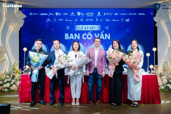 Anh Tony Dzung cùng ban cố vấn liên minh CafeMom